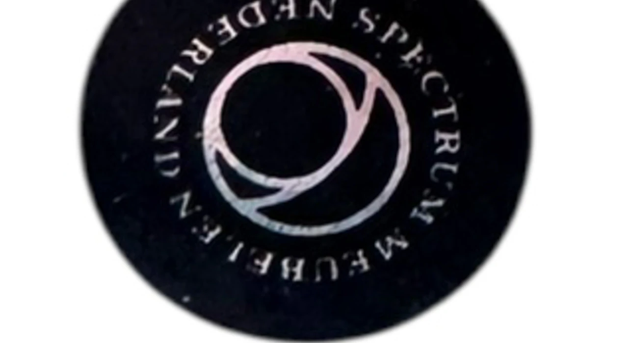 Mid-Century Modern KW26 Floating Sideboard by Martin Visser for 't Spectrum